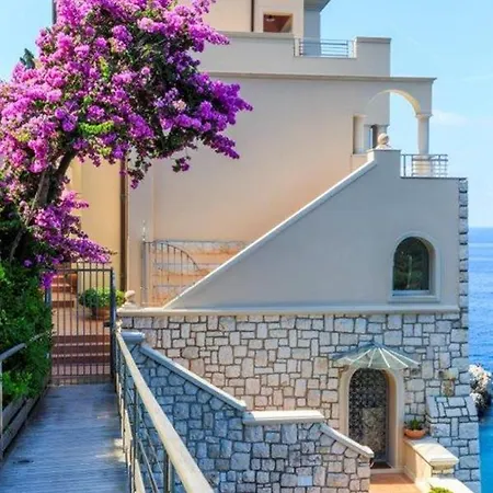 Le Cap De Vi4150 By Riviera Homes